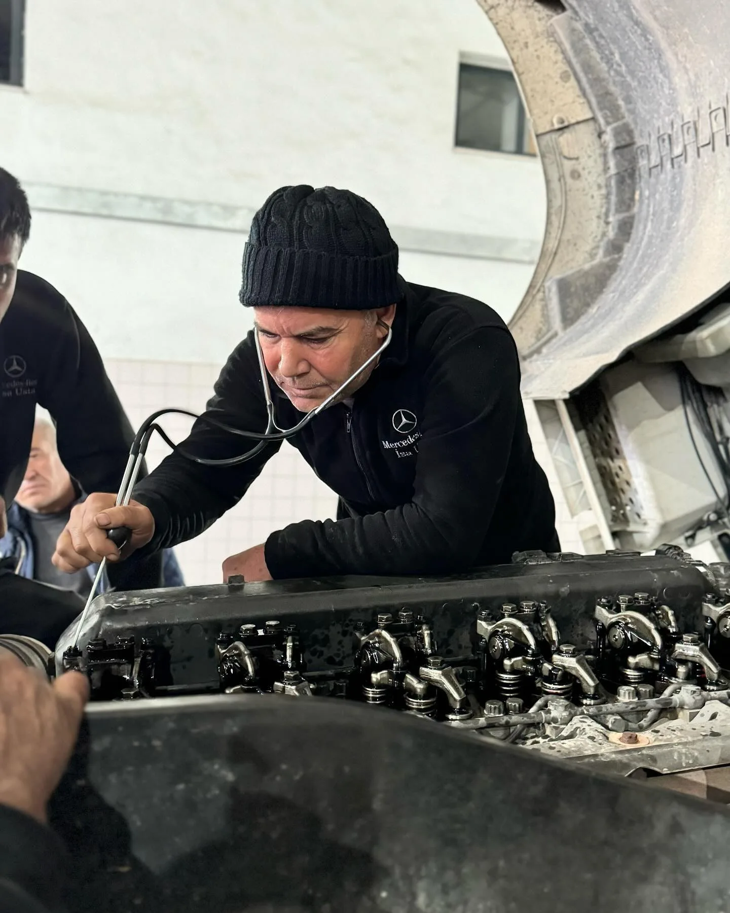 İsa Usta Otomotiv — Mercedes-Benz motor teşhisi